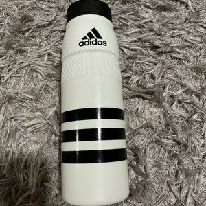 adidas 25 oz Squeeze Bottle 750 Water Bottle - White/Black. BPA FREE NWOT